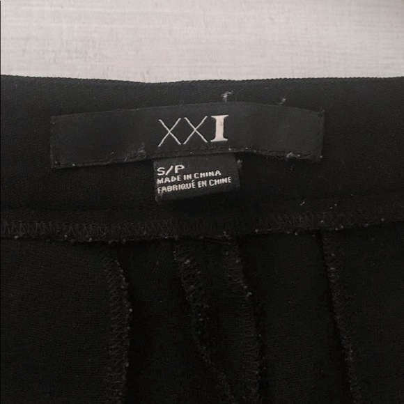 NWOT - XXI Forever 21 - Black Dressy Flare Pants - Picture 9 of 9
